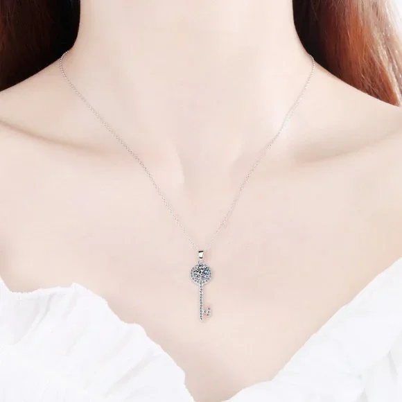 Certified 1ct. t.w. Diamond Moissanite Key Necklace NEW - Picture 2 of 7